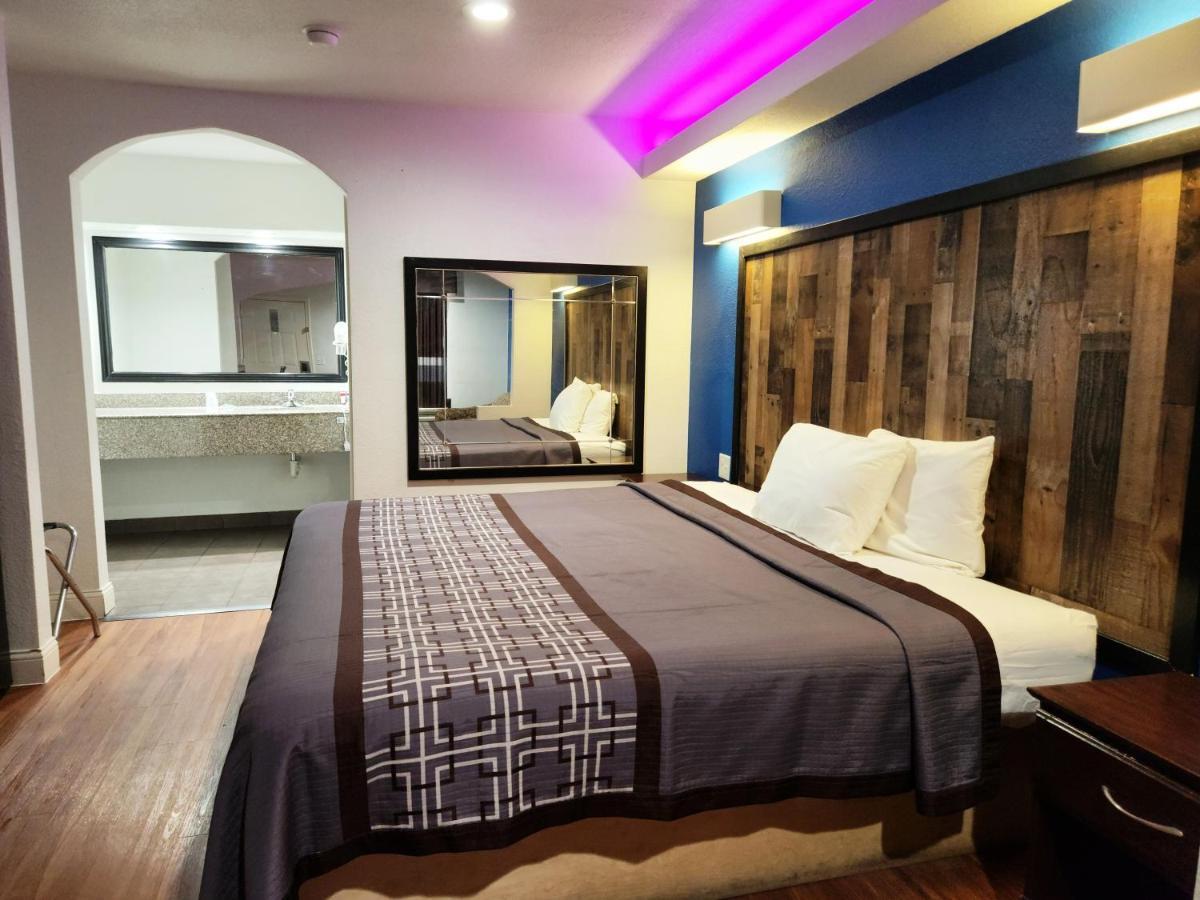 Express Inn Tomball Ngoại thất bức ảnh